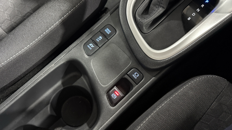 Toyota Yaris 1.5 Hybrid Design 5dr CVT Hybrid Hatchback